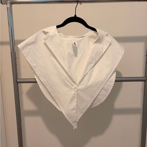 Elegant White Women's Blouse with Collar Detail